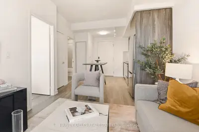 100 Eastdale Avenue 3102, Toronto, On M4c 5a1