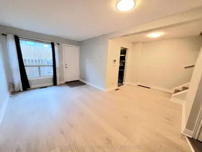 477 Dean Avenue 29, Oshawa, On L1h 3e4