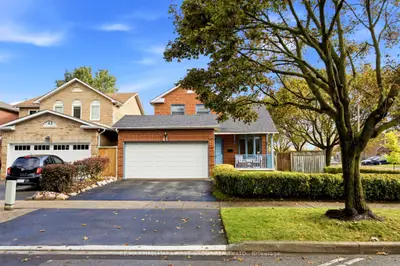 41 Pearce Drive, Ajax, On L1t 2m6