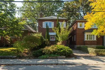 100 Oak Park Avenue, Toronto, On M4c 4m3