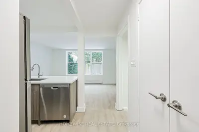 100 Liberty Street N 7a, Clarington, On L1c 2m1