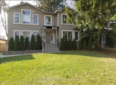 54 Bethune Boulevard Lower, Toronto, On M1m 3c1