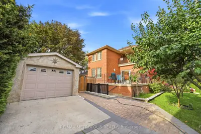 2 Denvale Road Bsmt, Toronto, On M4b 3b4