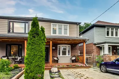 55 Billings Avenue, Toronto, On M4l 2s3