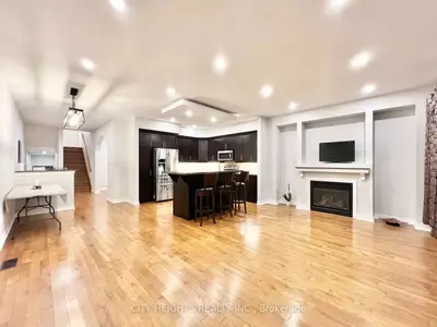 50 Madelaine Avenue Upper, Toronto, On M1l 2x7