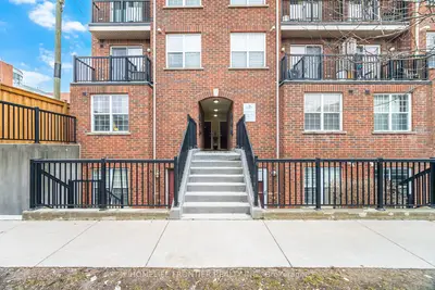 45 Strangford Lane 207, Toronto, On M1l 0e5