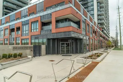 2545 Simcoe Street N 306, Oshawa, On L1l 0w3