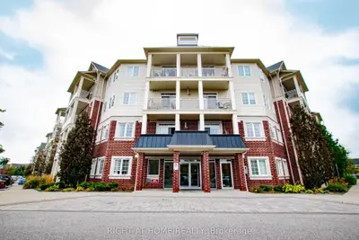 80 Aspen Springs Drive 425, Clarington, On L1c 0v4