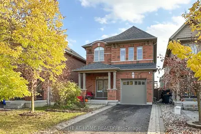 203 Lady Angela Avenue, Oshawa, On L1l 0k3