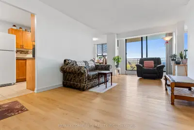 121 Trudelle Street 804, Toronto, On M1j 3k4