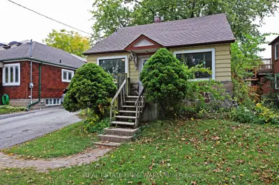 22 Haddon Avenue, Toronto, On M1n 2k8