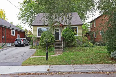 22 Haddon Avenue, Toronto, On M1n 2k8