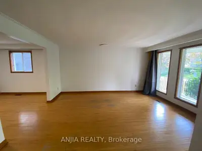 31 Donalda Crescent, Toronto, On M1s 1n5