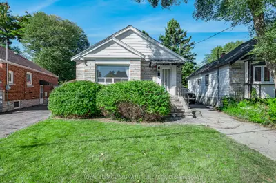 106 Meighen Avenue, Toronto, On M4b 2h7