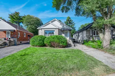 106 Meighen Avenue, Toronto, On M4b 2h7