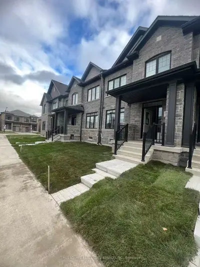 8 O'reilly Street, Whitby, On L1p 0n7