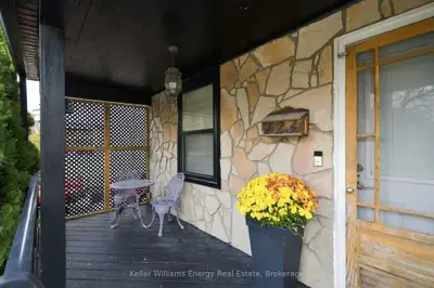 123 Barrie Avenue, Oshawa, On L1h 2l4