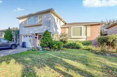 34 Oakmeadow Boulevard Bsmt, Toronto, On M1e 4g1