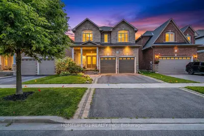 47 Holyrod Drive, Clarington, On L1e 0g4