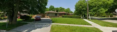 22 Waterfield Drive, Toronto, On M1p 3w5