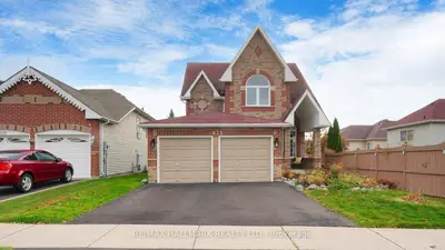 1035 Beatrice Street E Upper, Oshawa, On L1k 2l3