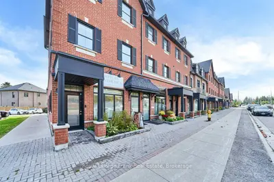 17 Baldwin Street N 110, Whitby, On L1m 0k8