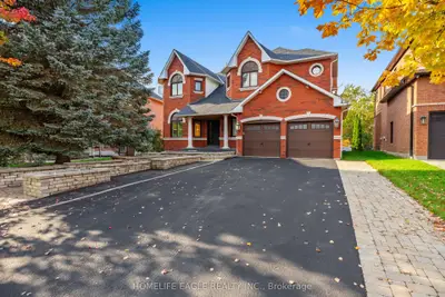 82 Roberson Drive, Ajax, On L1t 3z6