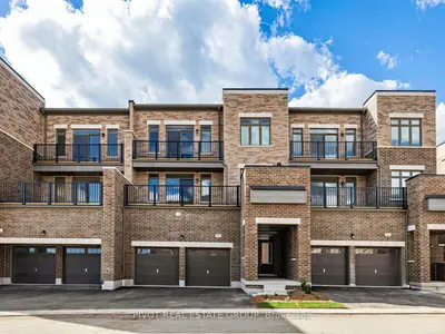 4 Upper Paradise Way, Whitby, On L1p 0s2
