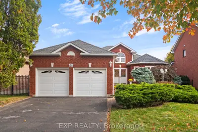 44 Finnegan Place, Whitby, On L1r 2k9