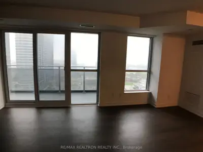 255 Village Green Square 1602, Toronto, On M1s 0l3