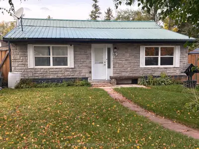 19 Cedar Grove Drive, Scugog, On L0b 1e0