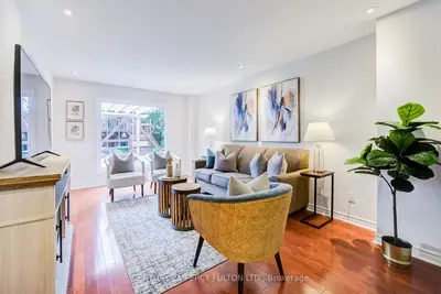 608 Beckworth Square, Pickering, On L1v 3x4