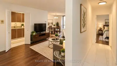 1 Massey Square 2819, Toronto, On M4c 5l4