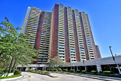 5 Massey Square 2602, Toronto, On M4c 5l6