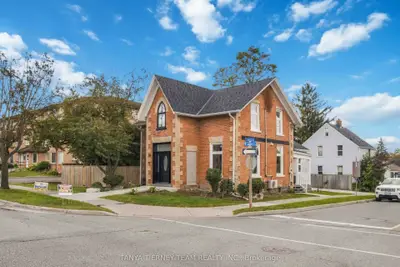 168 Centre Street S Upper, Oshawa, On L1h 4a6