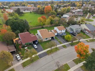 250 John Tabor Trail, Toronto, On M1b 2r4