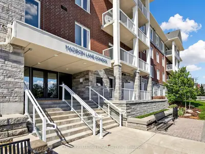 290 Liberty Street N 415, Clarington, On L1c 0v5