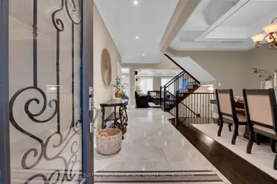 25 Charterhouse Drive, Whitby, On L1r 3r8