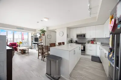 1630 Queen Street E 605, Toronto, On M4l 0b3