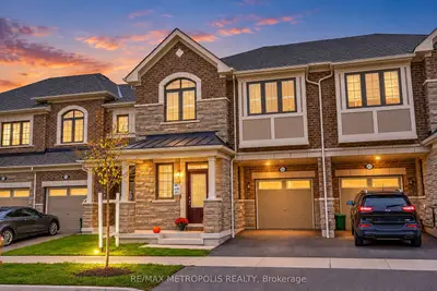 3237 Turnstone Boulevard, Pickering, On L1x 0n3