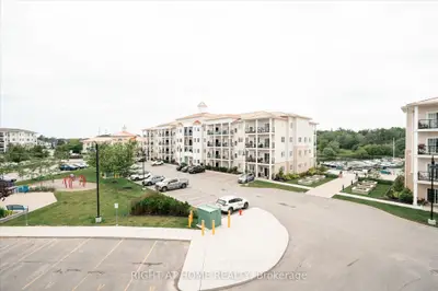 50 Lakebreeze Drive 321, Clarington, On L1b 0v9