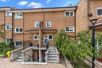 50 Scarborough Golf Club Road 153, Toronto, On M1m 3t5