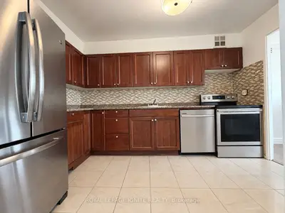 120 Dundalk Drive Ph 8, Toronto, On M1p 4v9