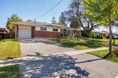 21 Athabasca Street, Oshawa, On L1h 7h4