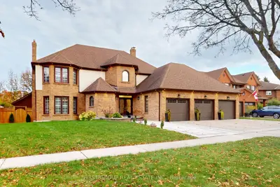 39 Stargell Drive, Whitby, On L1n 7x4