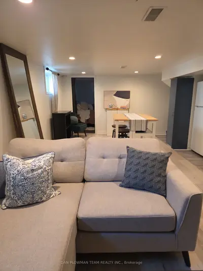 131 Central Park Boulevard N Bsmt, Oshawa, On L1g 5y6