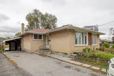 57 Chancellor Drive Upper, Toronto, On M1g 2w4