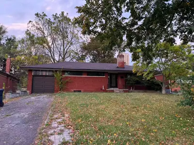 120 Earlton Road, Toronto, On M1t 2r6