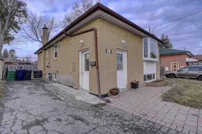 42 Par Avenue Basement, Toronto, On M1g 2g4