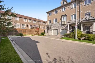 20 Waterstone Way, Whitby, On L1m 0m3